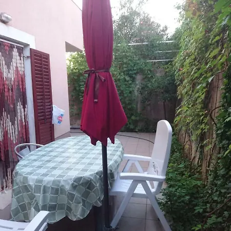 Apartman Laura And Nevio And *